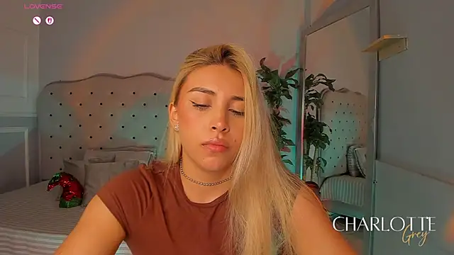 charlotte__grey live sex cam