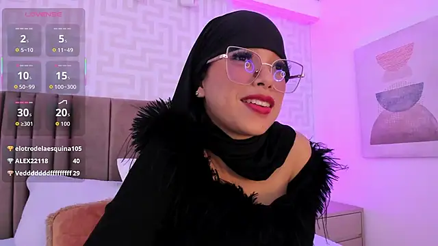 naishaa_'s cam snapshot