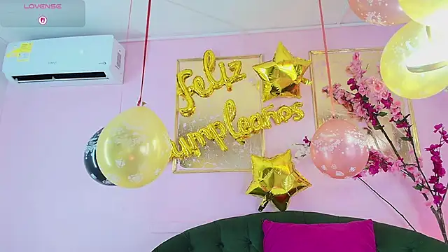 scarlette69's cam snapshot