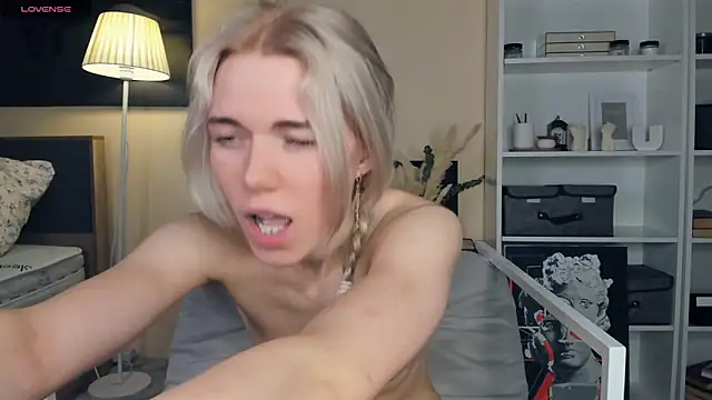 DianeHonnette's cam snapshot