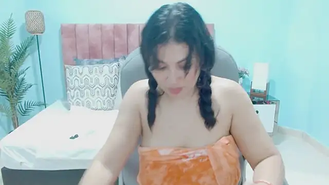 sophia_hadid's cam snapshot