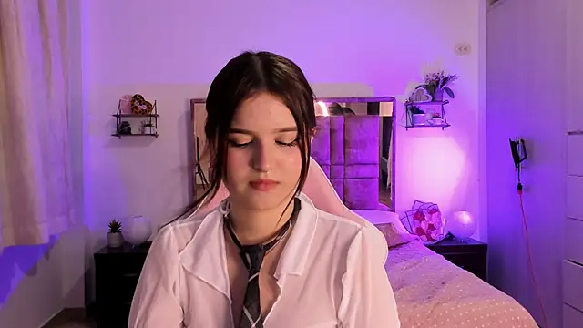 MIACUTEE_ live sex cam