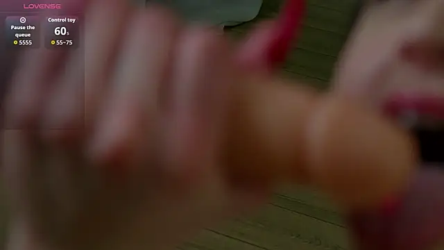 JuicyAzaria's cam snapshot