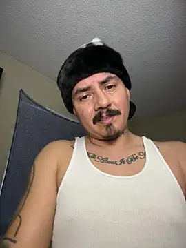 PeterGrandee live sex cam