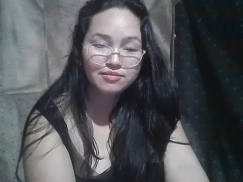 yummy_jyra02167's cam snapshot