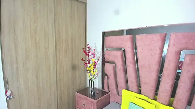 MaraKarly's cam snapshot