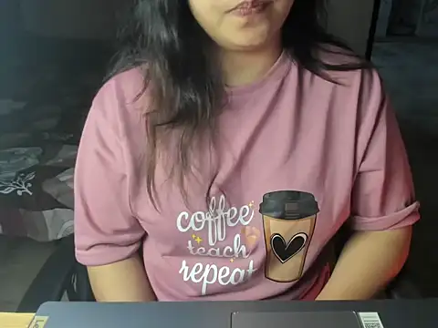 Divya68's cam snapshot