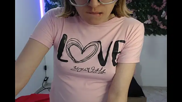 cristal_hills_19's cam snapshot