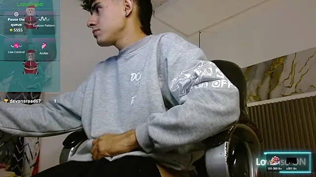 Dyla_n18's cam snapshot