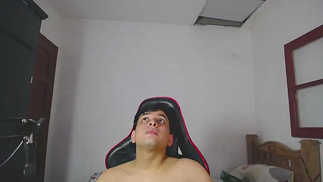 paul_crewe's cam snapshot