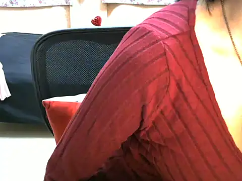 indianbae01's cam snapshot