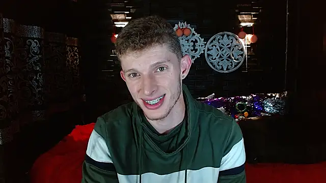 andrewxbi's cam snapshot