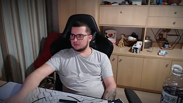 kevinnlovelly's cam snapshot