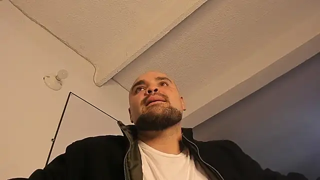 ElianCrow's cam snapshot