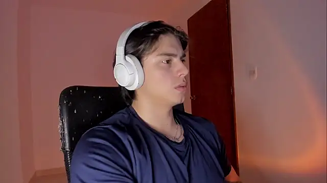 Giordano_Russo's cam snapshot