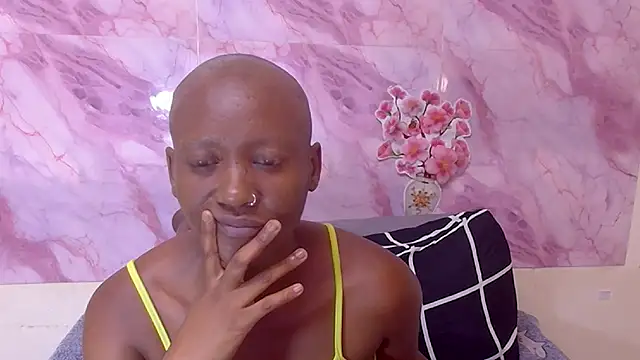 EbonyOlive69's cam snapshot