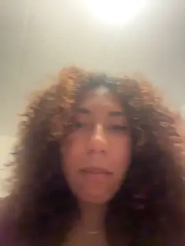 lauraltt live sex cam