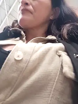 SAMMY_30-'s cam snapshot