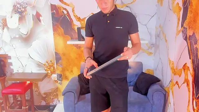 Chuck_LatinBoy's cam snapshot