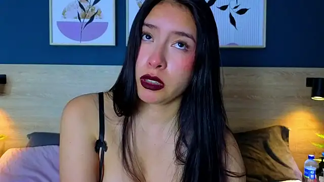 SarahMiler_'s cam snapshot