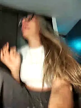 AnnySanz's cam snapshot