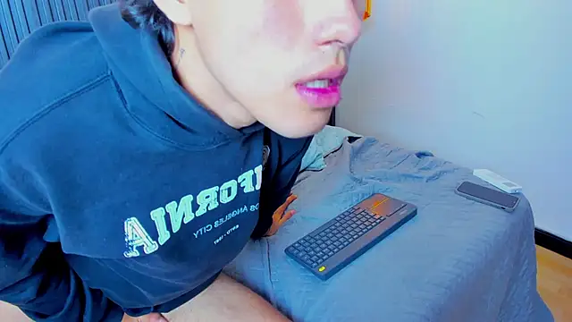 Liam_rosse18_'s cam snapshot