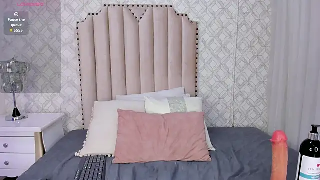 fallon_grey's cam snapshot