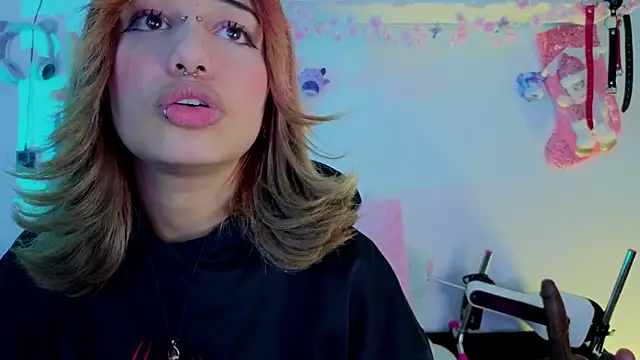 zoelight18's cam snapshot