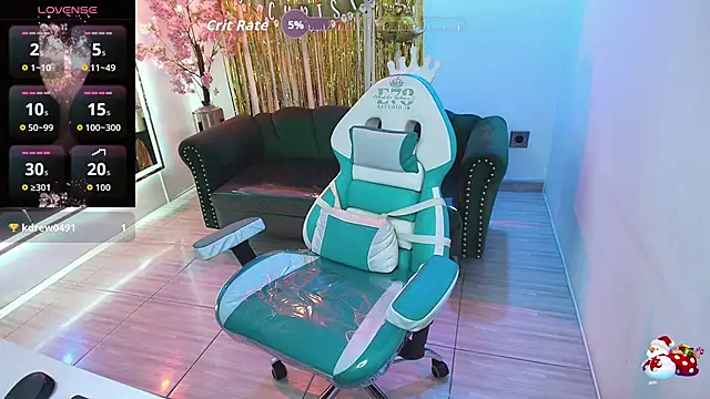 Emily_andrews's cam snapshot