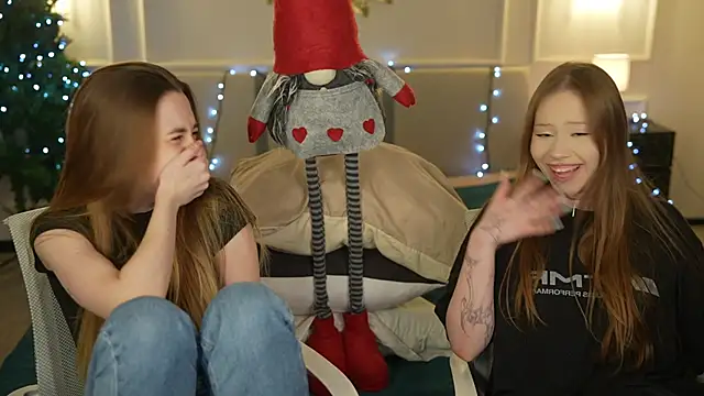 Esmie_Smile's cam snapshot