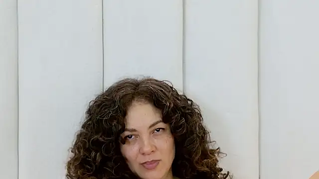 Juliabadlee's cam snapshot