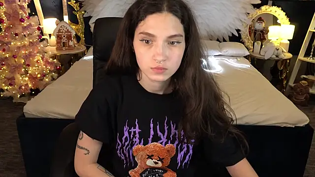 BabyFlowerr's cam snapshot