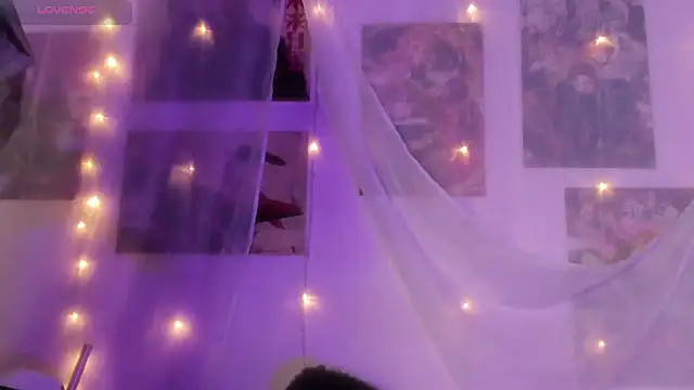 Luna-Chann's cam snapshot