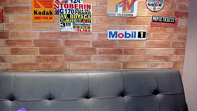 foxy_sharlotte's cam snapshot