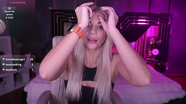 BellaRayyy's cam snapshot