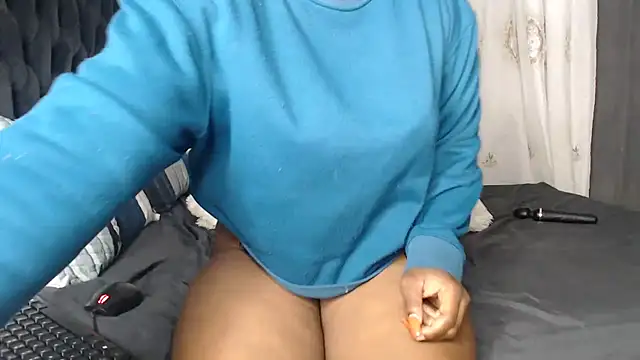 WetKitten99's cam snapshot