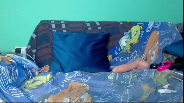 avaleri_cherry's cam snapshot