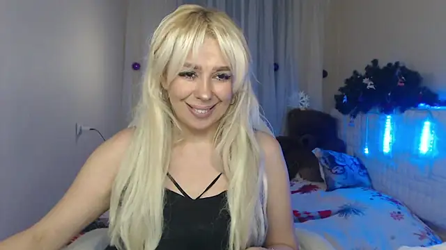 KatrinaCharm's cam snapshot