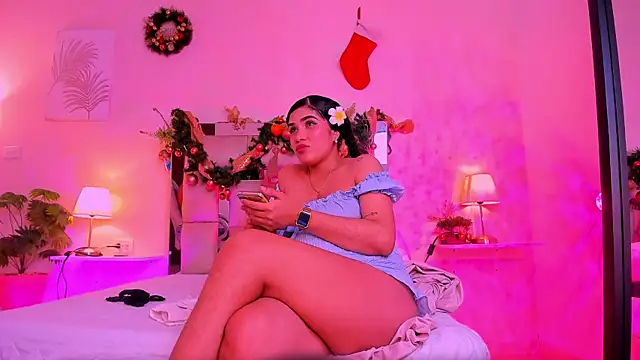 girlcaandy's cam snapshot