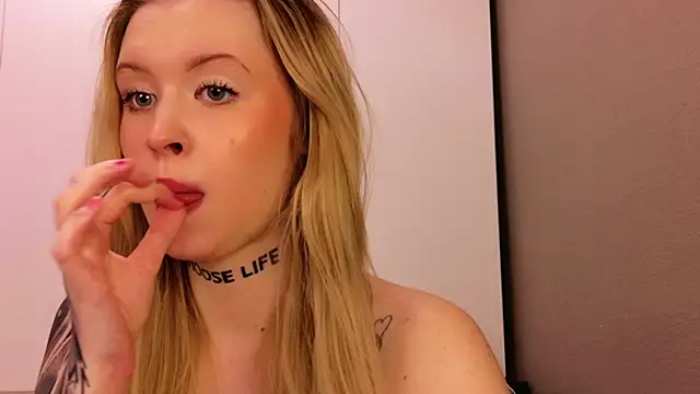 candy_kattee's cam snapshot