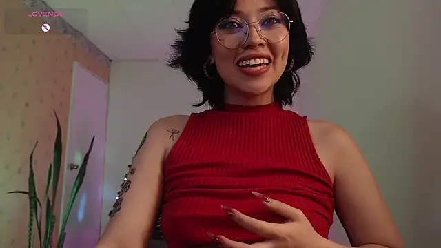 Ellyuwuw's cam snapshot