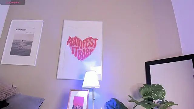 vainilla_whisper's cam snapshot