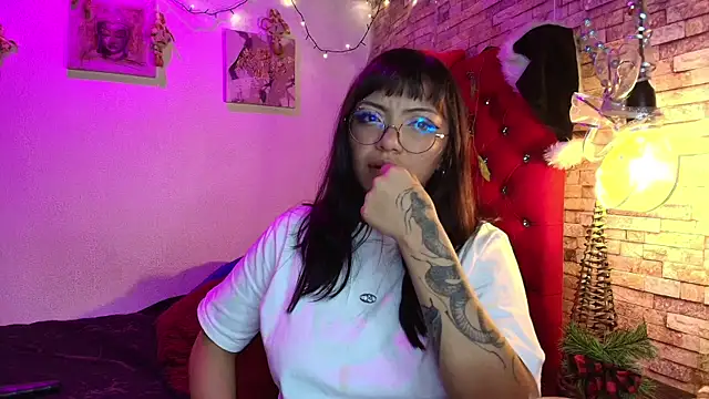 Victoria_Thompson1's cam snapshot