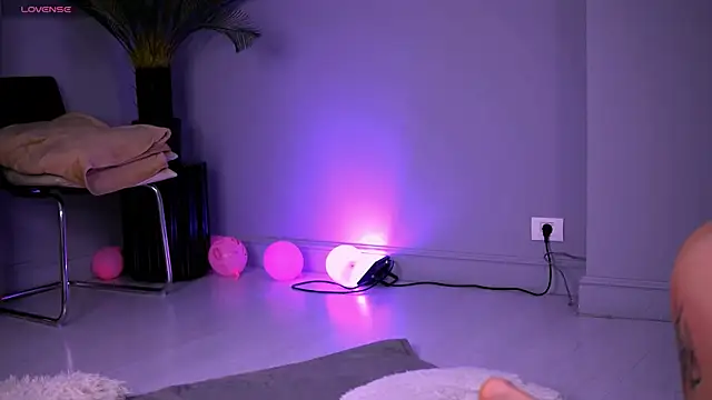 ElysiaKiss's cam snapshot