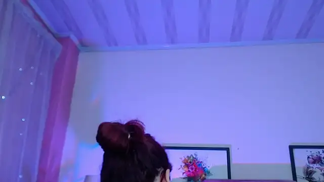 Lulugh_'s cam snapshot