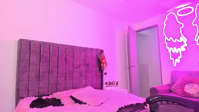 xiomara__cortes's cam snapshot