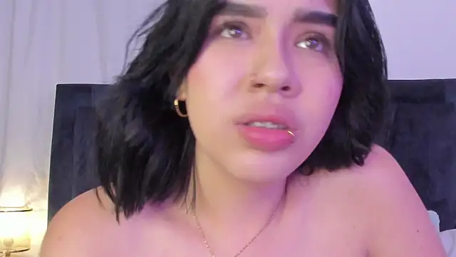 Lily_Woodz's cam snapshot