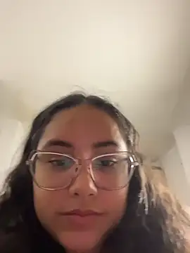 CurlyGirl_1's cam snapshot