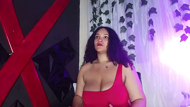 ivonne_diaz1's cam snapshot