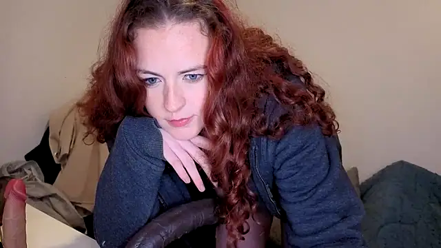 ENGLISHEMILY_69's cam snapshot